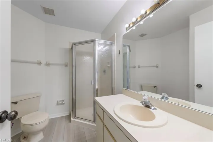 9265 Lake Park Dr 201, Fort Myers, Florida 33919