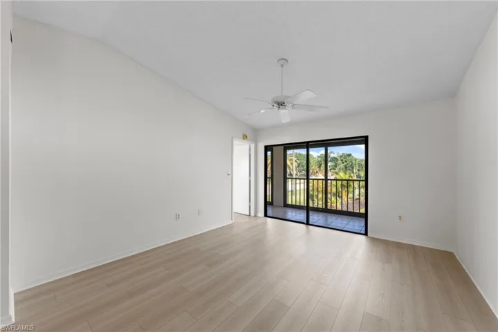 9265 Lake Park Dr 201, Fort Myers, Florida 33919