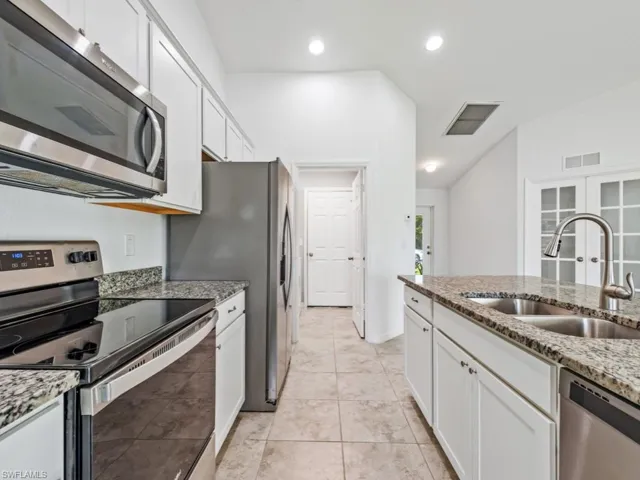 Modern chef's kitchen.