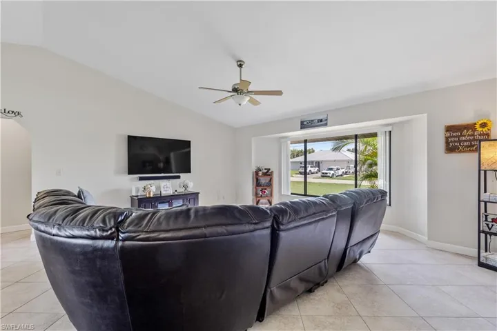 226 Sw 44th Ter, Cape Coral, Florida 33914