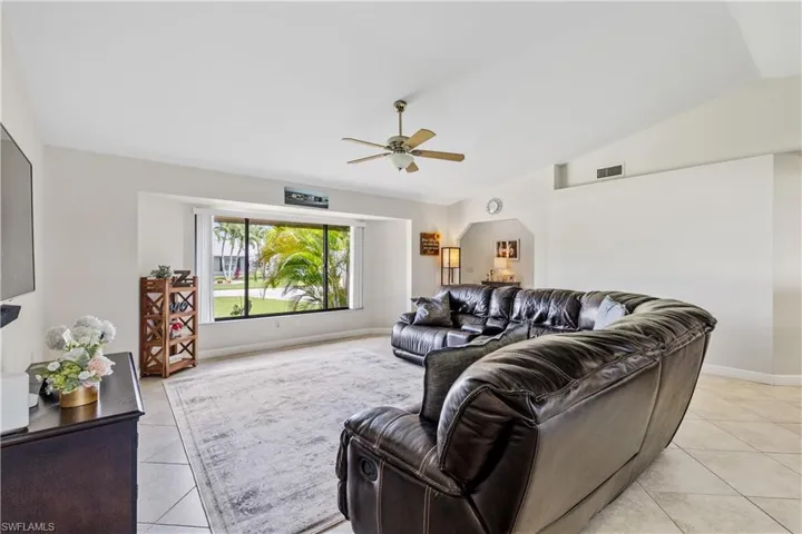 226 Sw 44th Ter, Cape Coral, Florida 33914