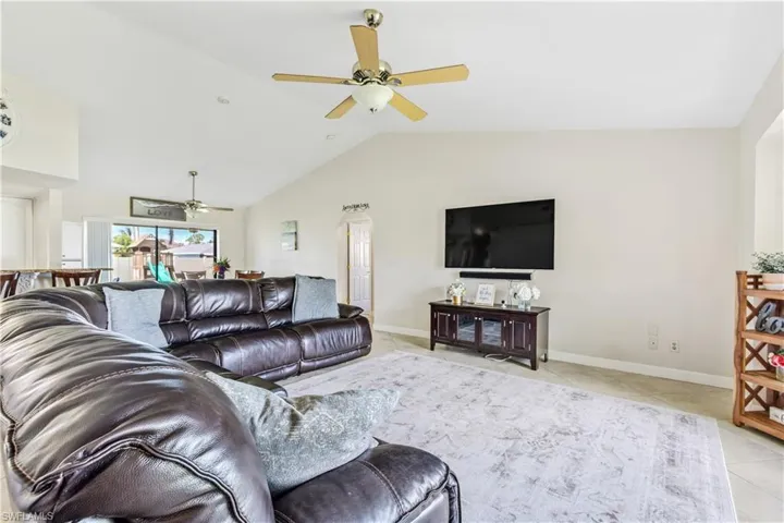 226 Sw 44th Ter, Cape Coral, Florida 33914