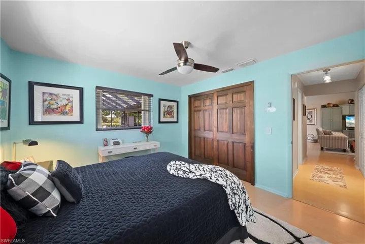 8713 Crest Ln, Fort Myers, Florida 33907