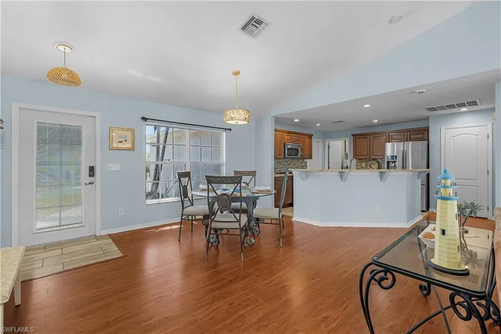 3928 Nw 41st Pl, Cape Coral, Florida 33993
