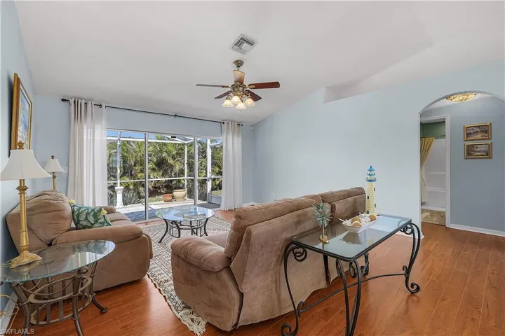 3928 Nw 41st Pl, Cape Coral, Florida 33993