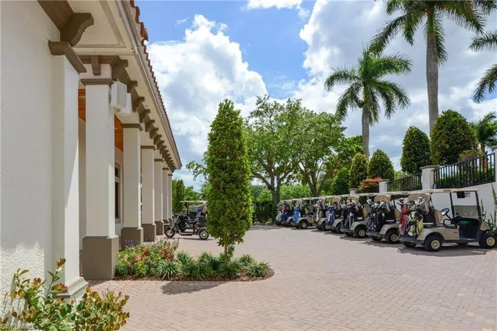 11041 Corsia Trieste Way 204, Bonita Springs, Florida 34135