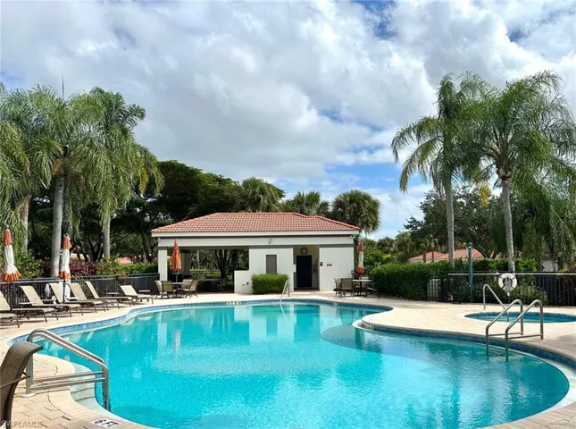 11041 Corsia Trieste Way 204, Bonita Springs, Florida 34135