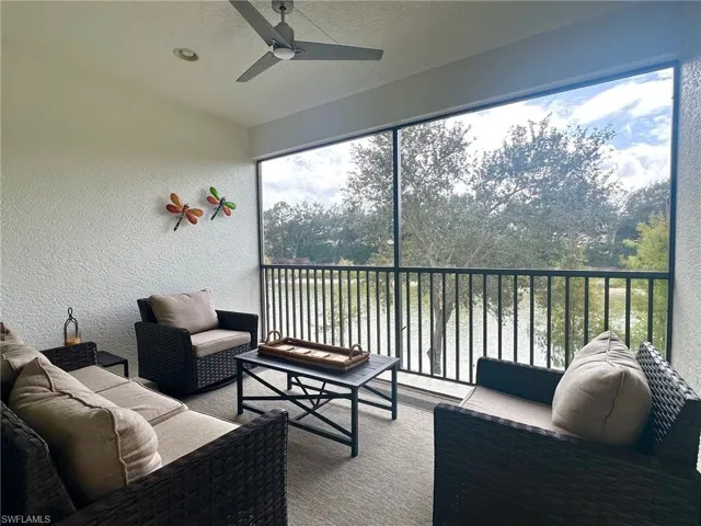 11041 Corsia Trieste Way 204, Bonita Springs, Florida 34135