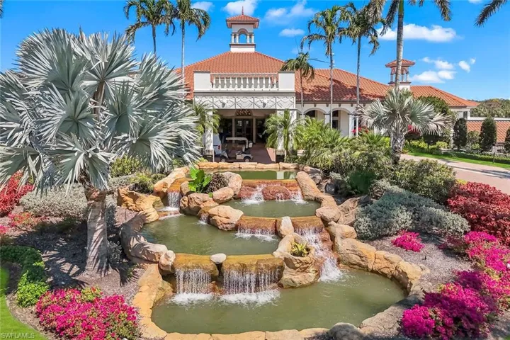 11041 Corsia Trieste Way 204, Bonita Springs, Florida 34135