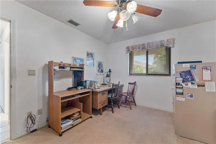 315 Se 20th Ct, Cape Coral, Florida 33990
