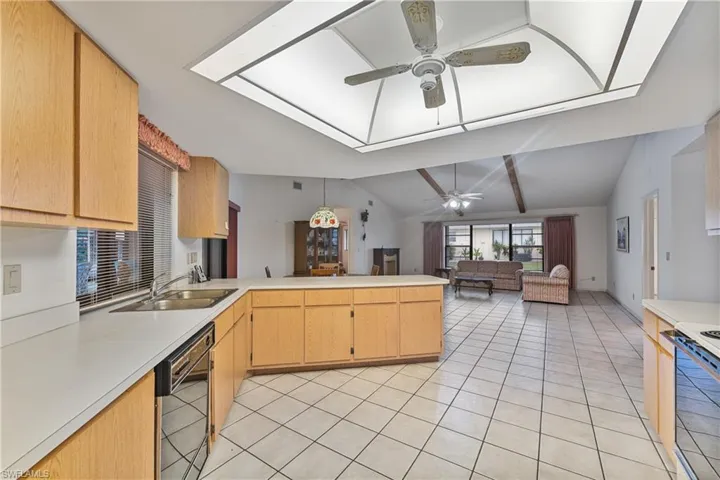 315 Se 20th Ct, Cape Coral, Florida 33990
