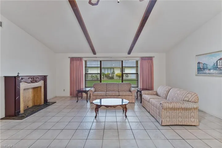 315 Se 20th Ct, Cape Coral, Florida 33990