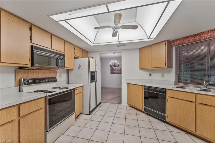 315 Se 20th Ct, Cape Coral, Florida 33990