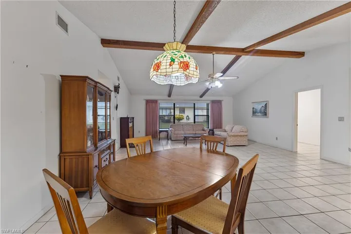 315 Se 20th Ct, Cape Coral, Florida 33990