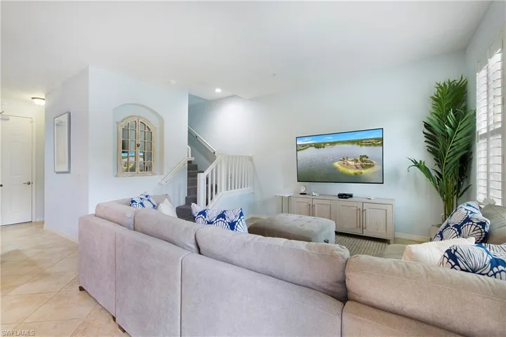 9064 Capistrano St N 5002, Naples, Florida 34113