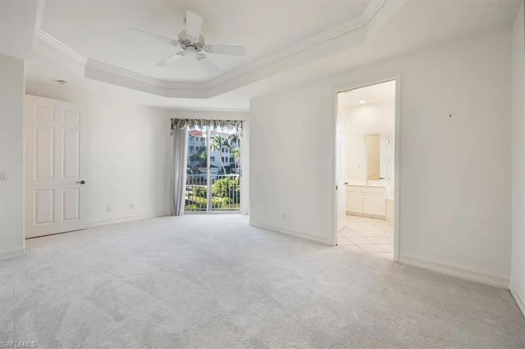 1575 Clermont DR, Naples, FL 34109,225013716