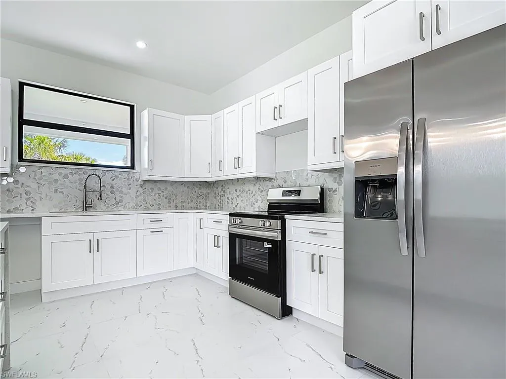 2707 36TH AVE, Naples, FL 34117,225063397