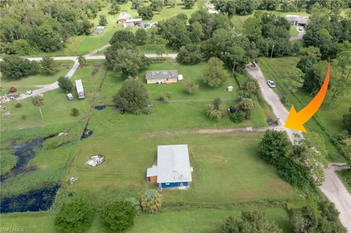 Drone / aerial view featuring a rural view