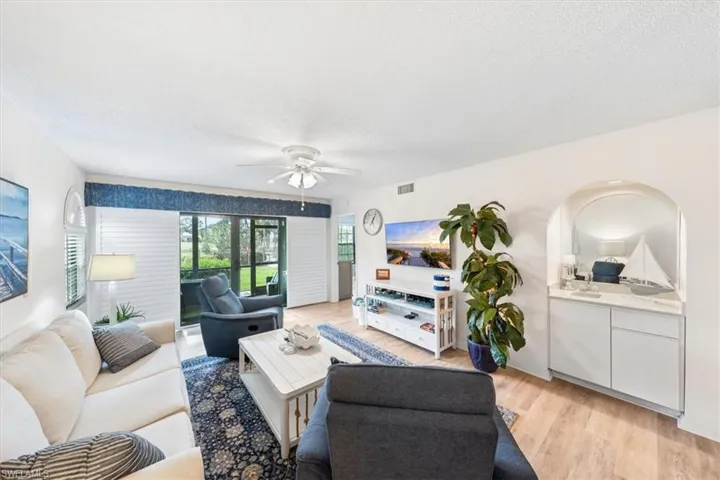 805  Augusta  BLVD, Naples, FL 34113