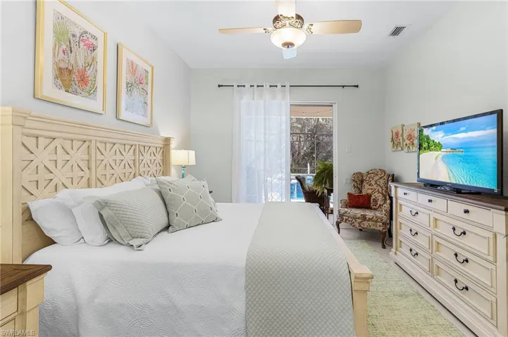 Beautiful bedroom with pool and hot tub access