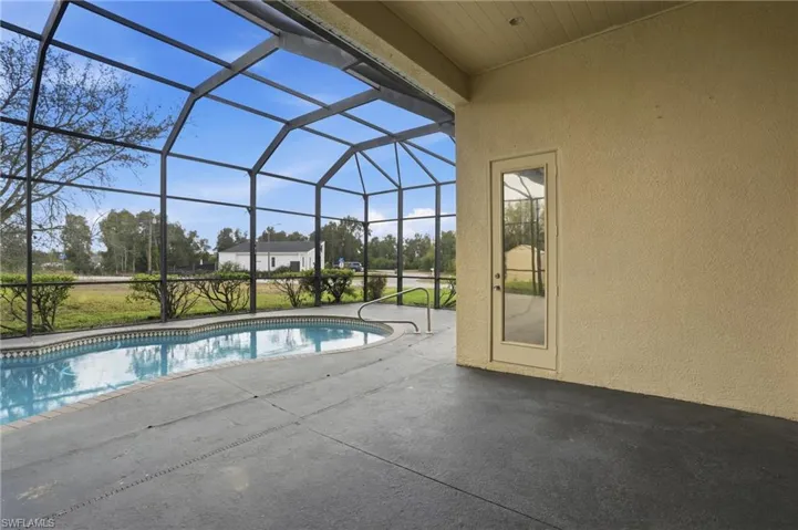 138 Pembroke St, Lehigh Acres, Florida 33974