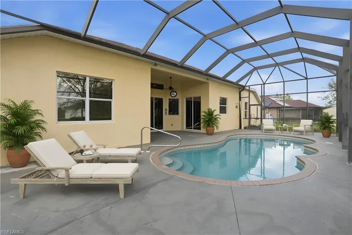 138 Pembroke St, Lehigh Acres, Florida 33974