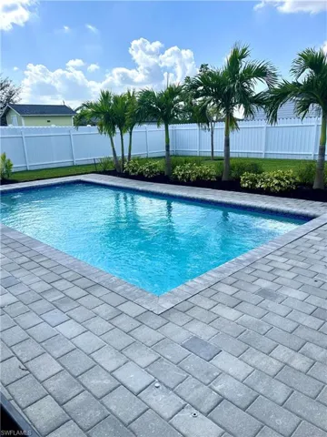 622 Ne 3rd Ave, Cape Coral Fl 33909
