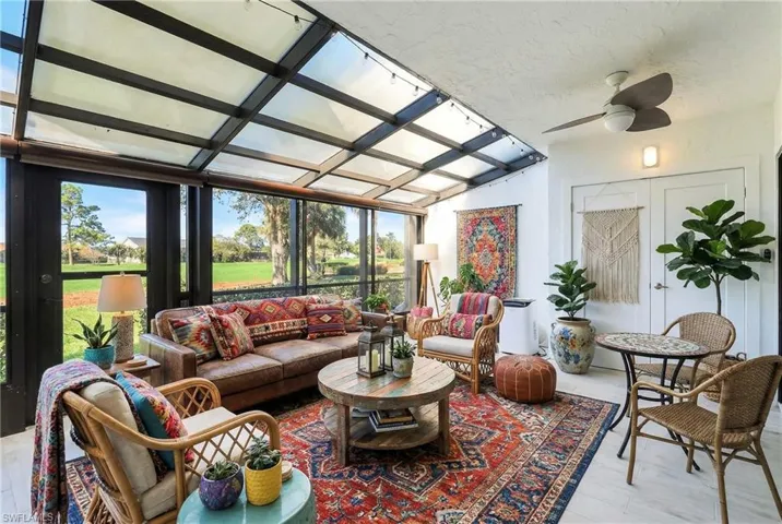 Huge 4 Season Lanai- Enjoy All Year! Extra Living Space
