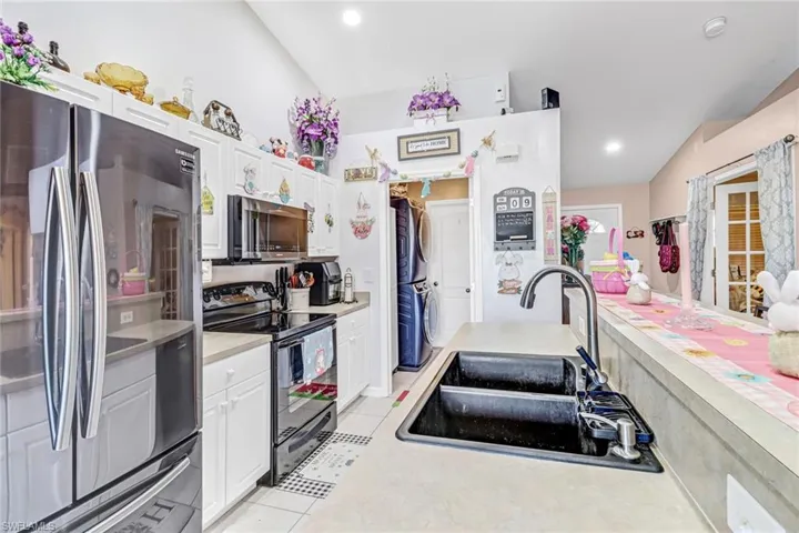 1215 NW 24th  TER, Cape Coral, FL 33993