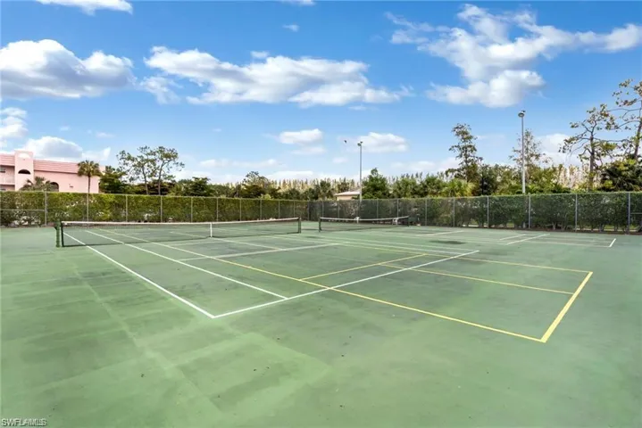 175 Turtle Lake Ct 210, Naples, Florida 34105