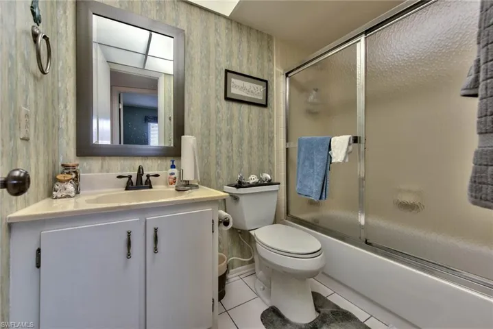 175 Turtle Lake Ct 210, Naples, Florida 34105
