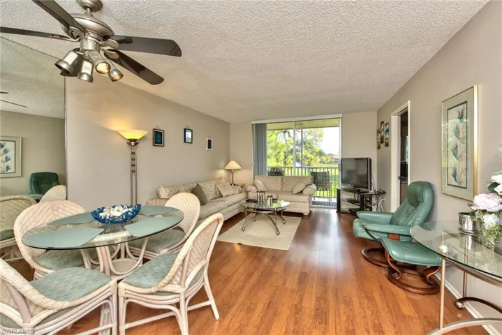 175 Turtle Lake Ct 210, Naples, Florida 34105