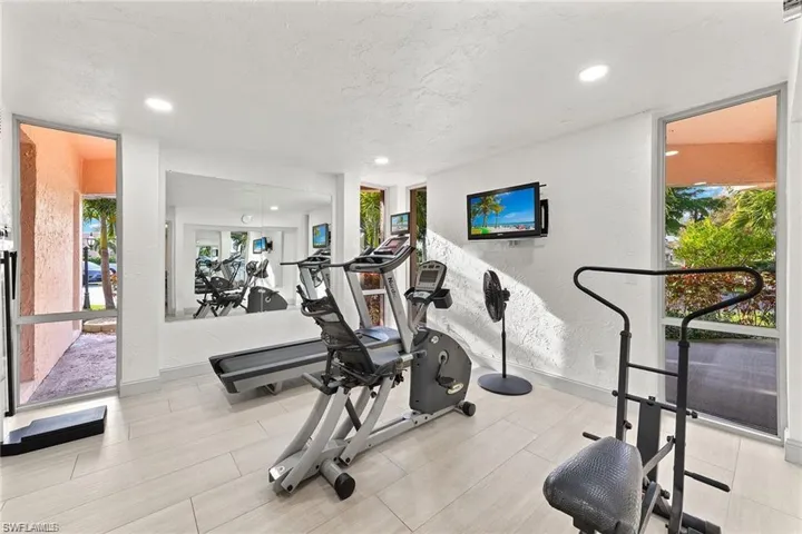175 Turtle Lake Ct 210, Naples, Florida 34105