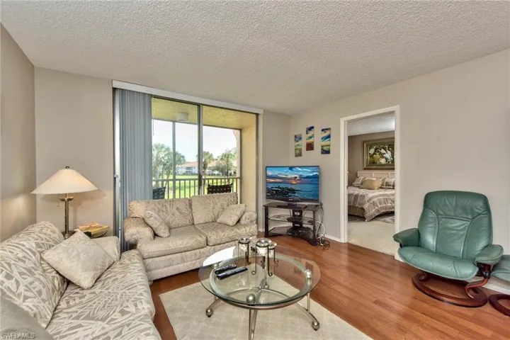 175 Turtle Lake Ct 210, Naples, Florida 34105