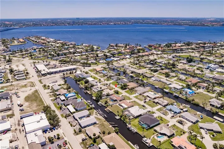 1437 Vendome Ct, Cape Coral, Florida 33904