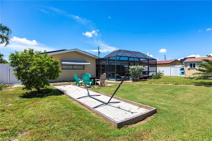 1437 Vendome Ct, Cape Coral, Florida 33904