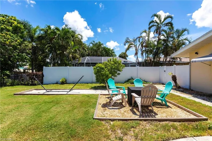 1437 Vendome Ct, Cape Coral, Florida 33904