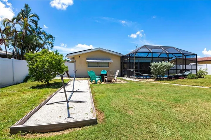 1437 Vendome Ct, Cape Coral, Florida 33904