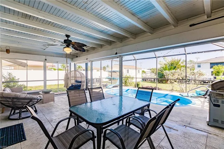 1437 Vendome Ct, Cape Coral, Florida 33904