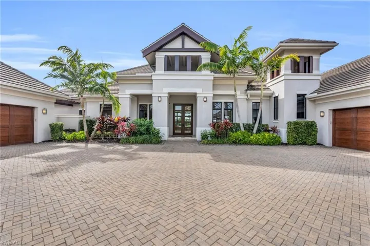 Megastone paver driveway with 2 garages
