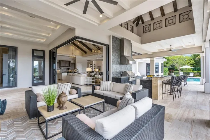Travertine flooring in the lanai for perfect outdoor living