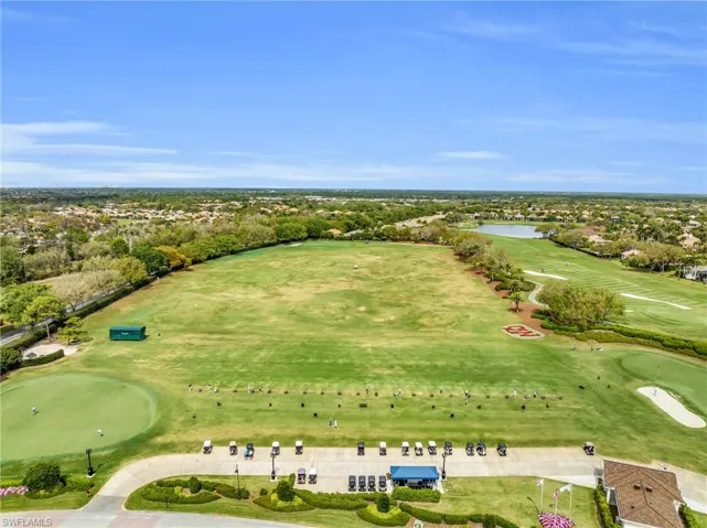 Prestigious golf community of Quail West