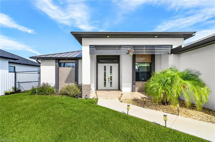509 NE 5th  TER, Cape Coral, FL 33909