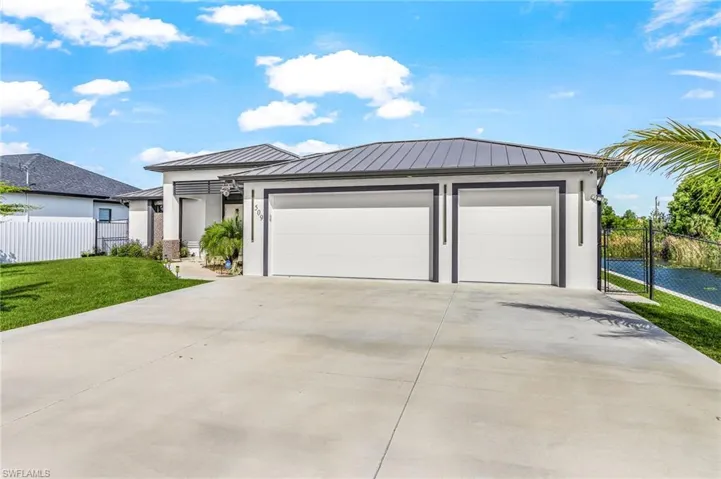 509 NE 5th  TER, Cape Coral, FL 33909