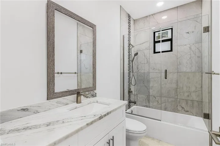 509 NE 5th  TER, Cape Coral, FL 33909