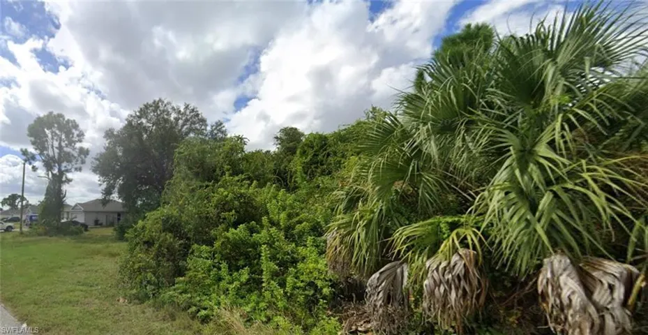 3718 Ne 16th Ave, Cape Coral, Florida 33909