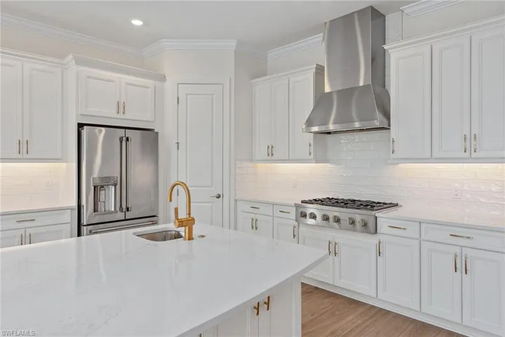 15844  Triesta  LN, Naples, FL 34114