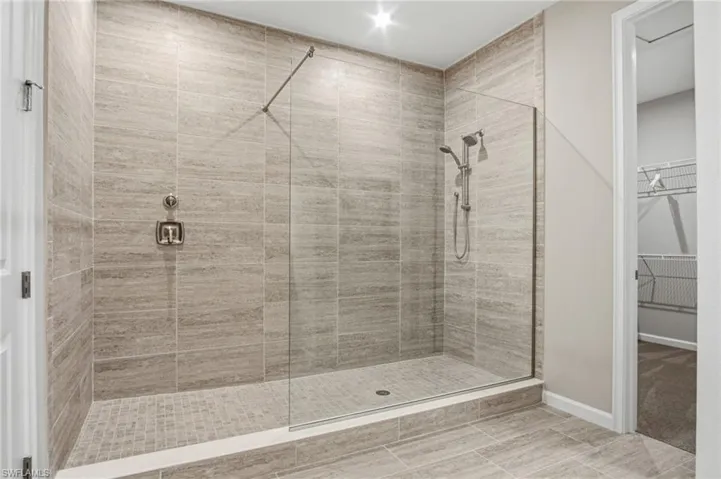4578 Arboretum Cir 202, Naples, Florida 34112