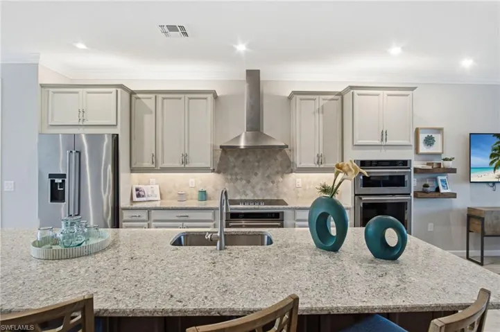 4578 Arboretum Cir 202, Naples, Florida 34112