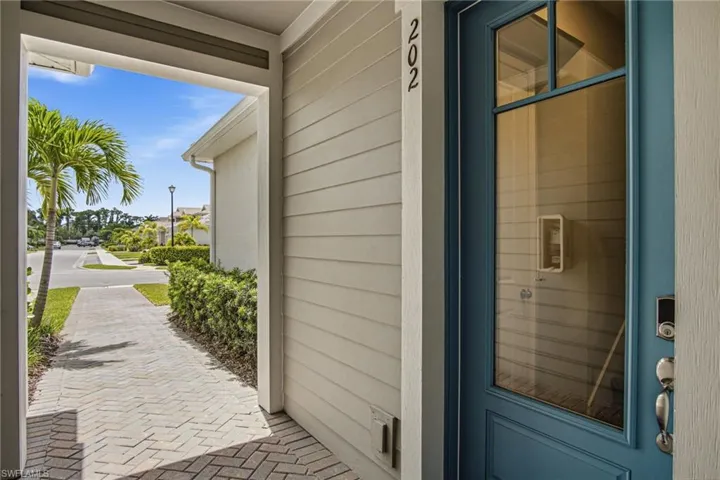 4578 Arboretum Cir 202, Naples, Florida 34112